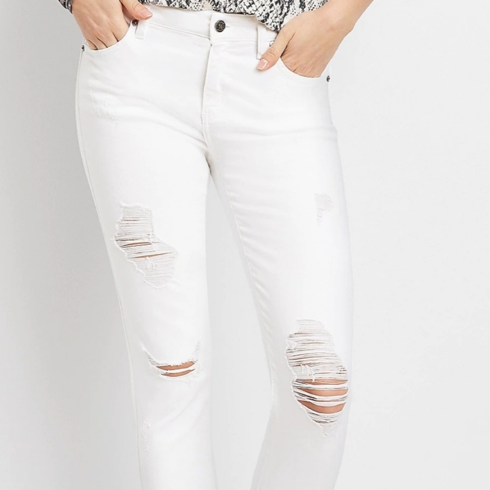 Destructed KanCan Skinnys